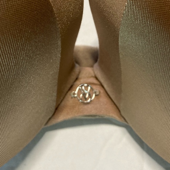 Victoria’s Secret Nude Bombshell Push-up Bra 36C - Picture 4 of 7